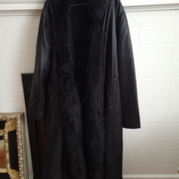 Fur-Trimmed Reversible Peacoat - Picture 2 of 6